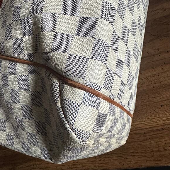 Louis Vuitton Damier Azur Totally MM Tote Bag - Picture 9 of 16